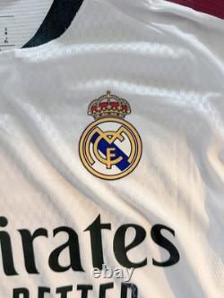 Real Madrid 26/27 Home Jersey #10 Kylian Mbappe Size M