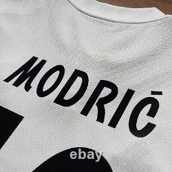 Real Madrid Adidas 2018/2019 Football Home Jersey #10 Modric Size M Dh3372
