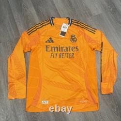 Real Madrid Away Long Sleeve Jersey 24/25 size Medium BNWT IT5194
