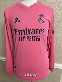 Real Madrid Casemiro CL Player Issue Heat Ready Shirt Football Jersey