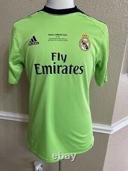 Real Madrid Casillas Spain Formotion Player Issue Football Shirt Size 8 Jersey