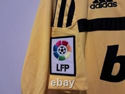 Real Madrid GK Home Shirt Jersey 2011/2012 No. 1 Casillas Size 2XL