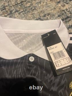 Real Madrid Jersey Year of The Dragon Mens Large Rare jersey