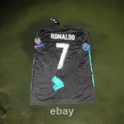 Real Madrid Ronaldo 17/18 away size large