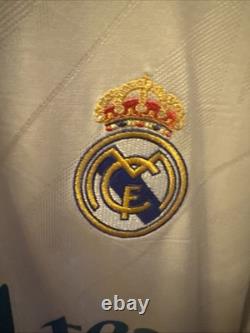Real Madrid Ronaldo 2017-2018 Home Size Medium Football Shirt Soccer Jersey LS