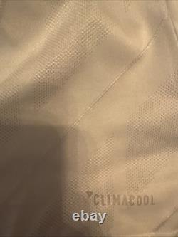 Real Madrid Ronaldo 2017-2018 Home Size Medium Football Shirt Soccer Jersey LS