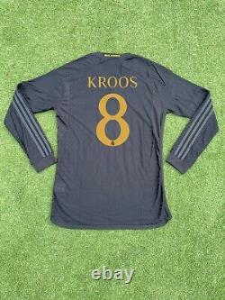 Real Madrid Third Men's Medium Long Sleeve Kroos Jersey