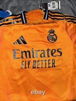 Real Madrid jersey 23/24 Limited Edition authentic Away Jersey. XS MODRIC 10