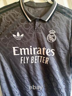 Real Madrid third kit 24/25 Short sleeve slim fit Large no number