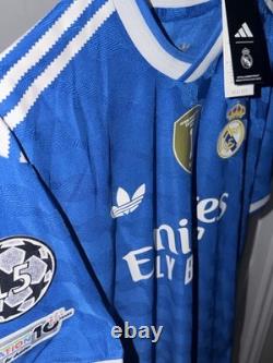 Real madrid 25/26 third kit vini jr, size XL they run small