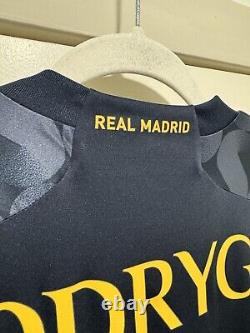 Rodrygo #11 Mens EXTRA LARGE Adidas Real Madrid Away Jersey Champions League Fan