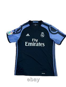 Ronaldo Real Madrid Jersey Size Large Mint Condition Barely Worn Authentic