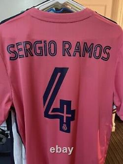 Sergio Ramos #4 Mens LARGE Real Madrid Away Pink Champions League Jersey
