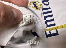 Sergio Ramos real madrid jersey (size Medium)
