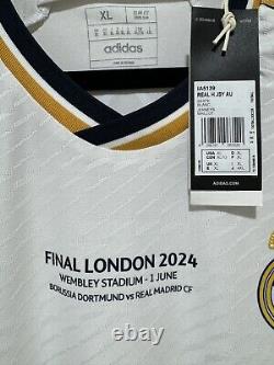 Toni Kroos #8 Men's XL Adidas Real Madrid Authentic Champions Final Jersey