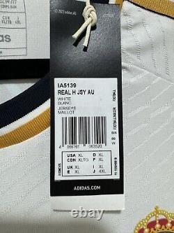Toni Kroos #8 Men's XL Adidas Real Madrid Authentic Champions Final Jersey
