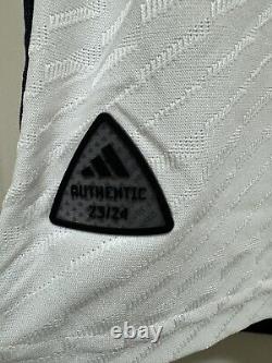 Toni Kroos #8 Men's XL Adidas Real Madrid Authentic Champions Final Jersey