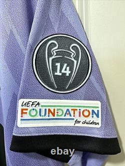 Valverde #15 Mens MEDIUM Adidas Real Madrid Away Champions League Jersey
