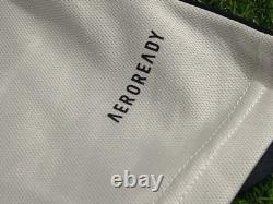 Vini JR Real Madrid Soccer Jersey Home Football 2023 adidas SHOP FAN JERSEY M