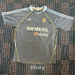 Vintage 2003/04 Adidas Real Madrid Third (Authentic) Football Jersey SizeL #23