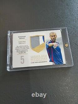 Zinedine Zidane Futera Unique Superstars 2016 Jersey Relic Card 35/59